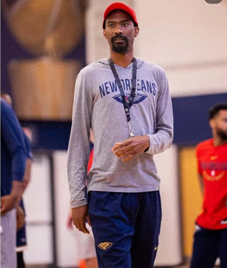 39岁布鲁尔现状：夺冠+拿过50分，依旧很瘦，成为鹈鹕夏联教练