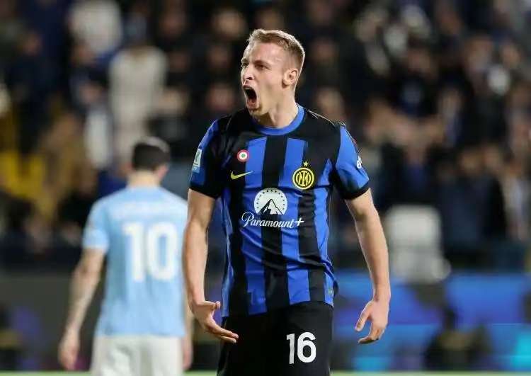 九游娱乐app-米体：国米决赛失利后，弗拉泰西当场质问小因扎吉自己为何未登场