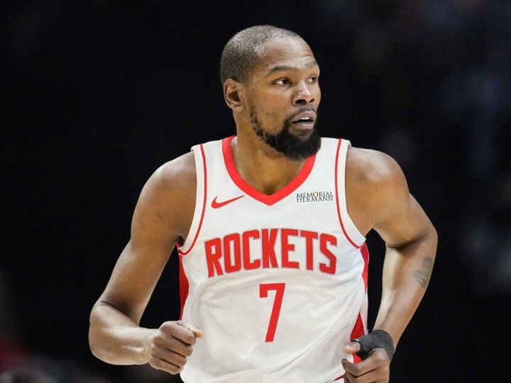 九游娱乐app-降薪超过2000万？薪资专家：杜兰特2年1亿留火箭是挺好的折中方案