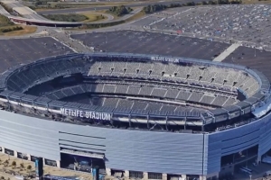 决赛场地！记者吐槽纽约大都会体育场交通：比赛期间走了1.2万步