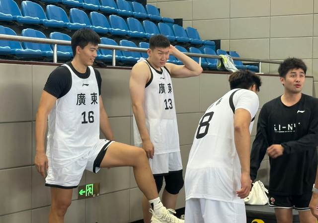 九游娱乐官网-广东男篮拒绝爆冷！杜锋全力出击，焦泊乔上演首秀，新援确定出战