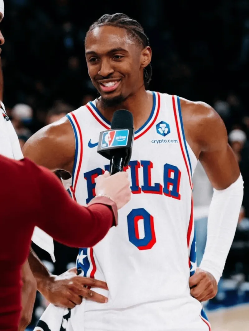 九游娱乐app-火力全开！马克西近8战场均31.8分4.8篮板6.0助攻2.1抢断