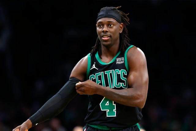 九游娱乐app-1.35亿防守大闸复苏 布朗喊话激活冠军拼图